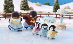 Sylvanian Families Rodina tučnáků set 3 figurky s doplňky v krabici