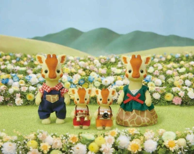Sylvanian Families rodina žiraf set 4 figurky žirafí rodinka v krabici