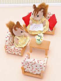 Sylvanian Families sedačka + stoleček nábytek doplněk k herním sadám