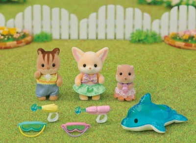 Sylvanian Families zábava u bazénu baby trio set 3 figurky s doplňky