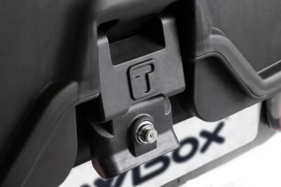 TowBox V5, černý přepravní box na tažné