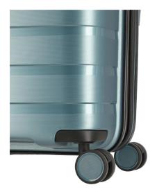 Travelite Air Base M Ice blue kufr + kosmetická taštička zdarma