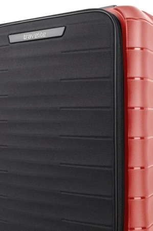 Travelite Mooby S Front pocket Red kufr + kosmetická taštička zdarma