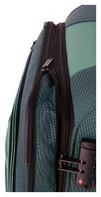 Travelite Viia 4w M Green kufr + kosmetická taštička zdarma