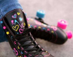 Raven Trista black trekové brusle