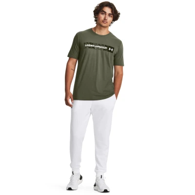 Under Armour UA CAMO CHEST STRIPE SS-GRN pánské tričko
