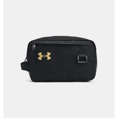 Under Armour UA Contain Travel Kit-BLK taška přes rameno