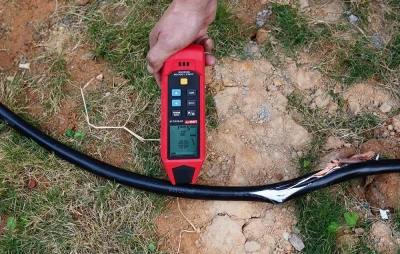 UNI-T UT25CL detektor vodičů