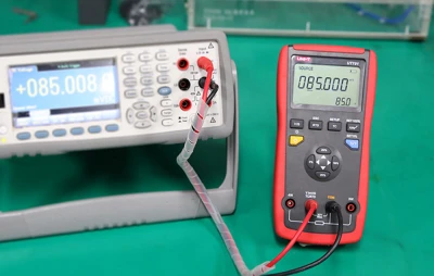 UNI-T UT701 procesní kalibrátor teploty