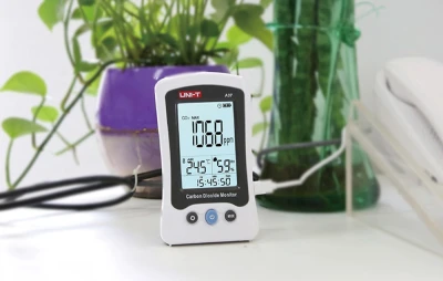 UNI-T A37 měřič CO2