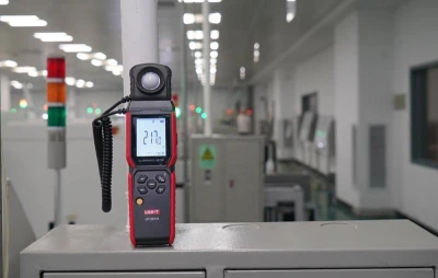 Uni-t Měřič luxů UT381A