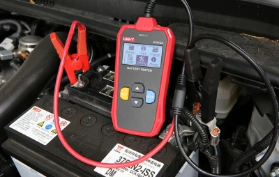 UNI-T UT673A tester autobaterií