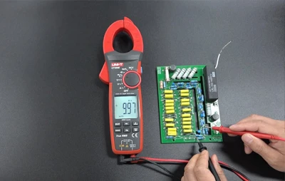 UNI-T UT205E digitální klešťový měřič
