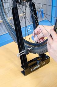 UNIOR Vidlica centrovacia HOBBY pre 16[34] - 29[34] kolesá