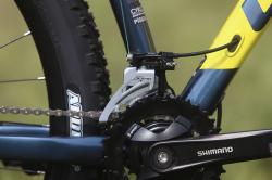 United Clovis 3.10 29 Modro/žlté horské kolo + výbava zadarmo