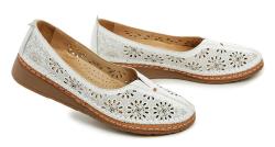 Urban Ladies 322-24 biele dámske nadmerné mokasíny