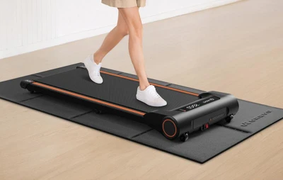 Urevo URFE001 černá 160 x 65 cm podložka pod fitness vybavení