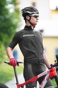 Force WINDPRO černá neprofuk cyklistická vesta