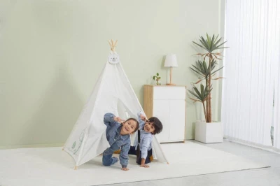 Viga PolarB Stan dětský 122x150x122cm indiánské teepee s oknem dřevo/plátno