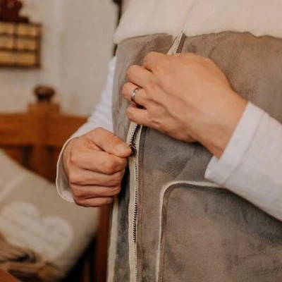 Vlnka Vesta z ovčí vlny velur šedá POUZE 3XL (VÝPRODEJ)
