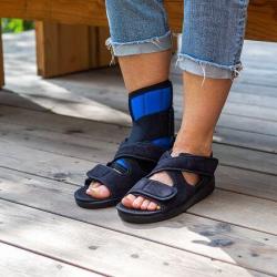 Vlnka Zdravotní ortopedická obuv otevřená se širokým otevíráním Černá POUZE EU 36 (VÝPRODEJ)