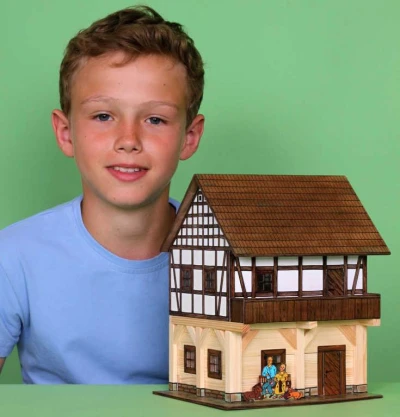 Walachia Hrázdený špýchár W37 Hobby Kit DREVENÁ (stavebnica)