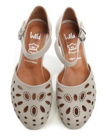 Wild 03479D svetlo sivé dámske sandále na klinovom podpätku