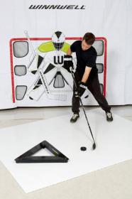 Winnwell Pro Triangle Passing Aid Tréninkový nahrávač (VÝPRODEJ)