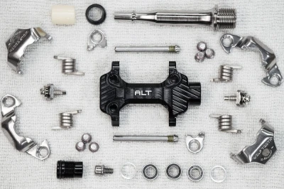 WOLF TOOTH Pedály ALT XC Clipless Černá