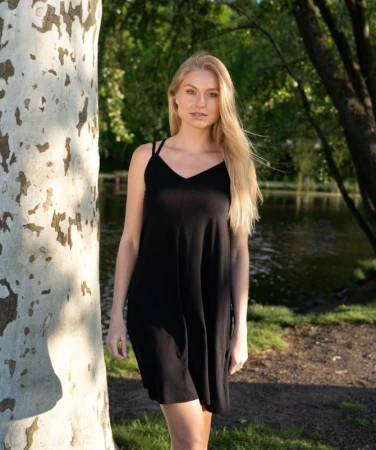 Woox Bari Black Beauty šaty