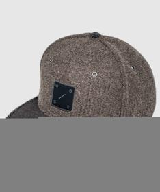 Woox Mitra Putus Fuscus šiltovka