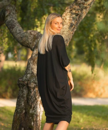 Woox Timanfaya Black Beauty šaty