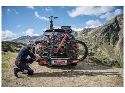 Yakima JUSTCLICK EVO 2 + ADAPTÉR - nosič 3 kol na tažné zařízení + sleva 500,- na příslušenství