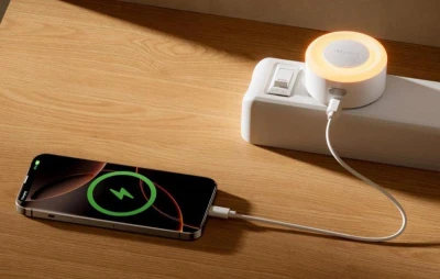 Yeelight Nočné svetlo Jelly 4 Plus so senzorom súmraku (zásuvka USB C)