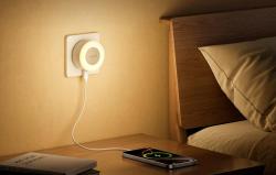 Yeelight Noční světlo Jelly 4 Plus se senzorem soumraku (zásuvka USB C)