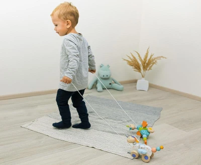 Zopa Dřevěná tahací hračka Unicorn