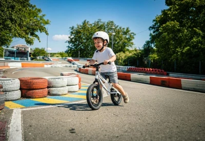 Zopa Odrážedlo Racer s brzdou Charcoal Black