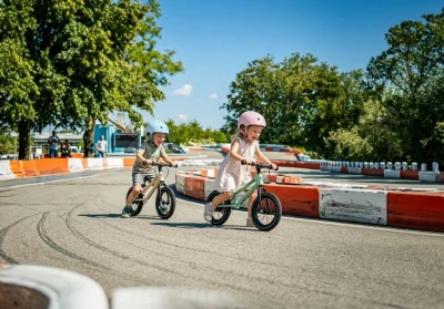 Zopa Odrážedlo Racer s brzdou Sand Beige