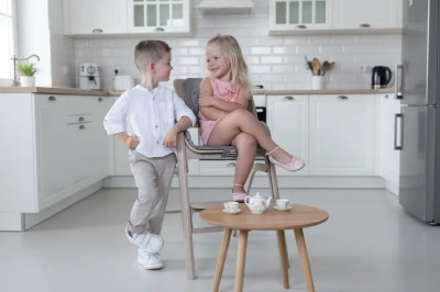 Zopa Set židlička Inspira + novorozenecký set + houpací základna Berry Black