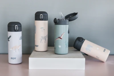 Zopa Termoska na tekutiny s brčkem a silikonovým držákem 350 ml Pistacio green