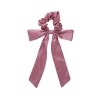 GymBeam Bow Pink saténová gumička do vlasů GymBeam Bow Pink saténová gumička do vlasů