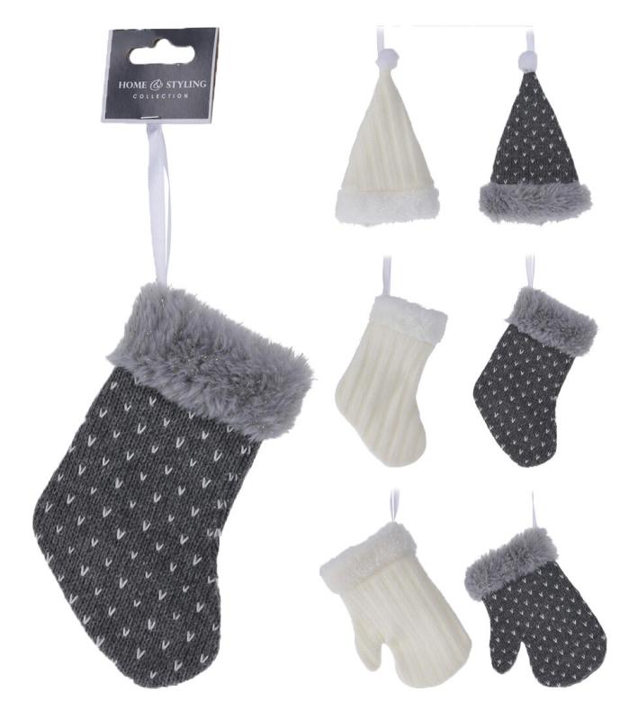 Dekorace závěsná mix RUKAVICE/PUNČOCHA/ČEPICE 15cm BÍ,ŠE