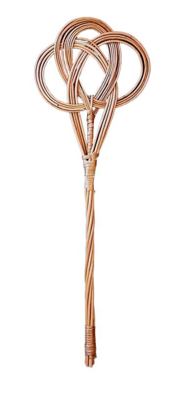 Klepač na koberce 77cm proutěný lakovaný