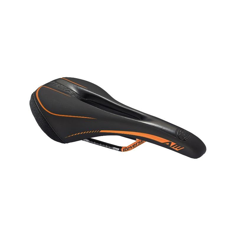 Reverse Sedlo AM Ergo CrMo Black / Fox Orange